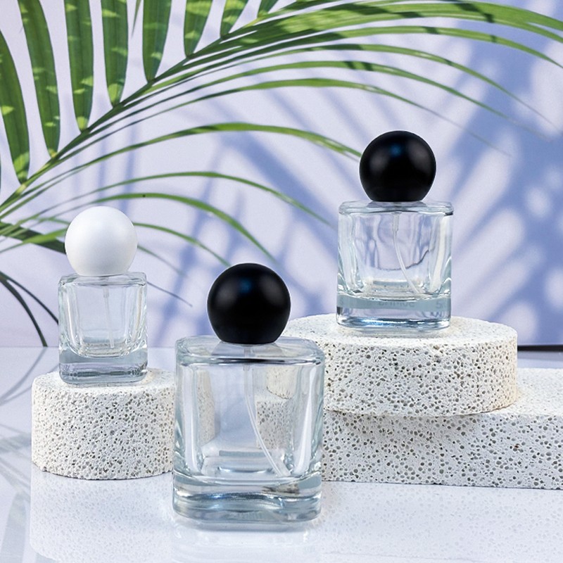 Hur man gör Eau de Parfum: En komplett steg-för-steg DIY-guide med formler